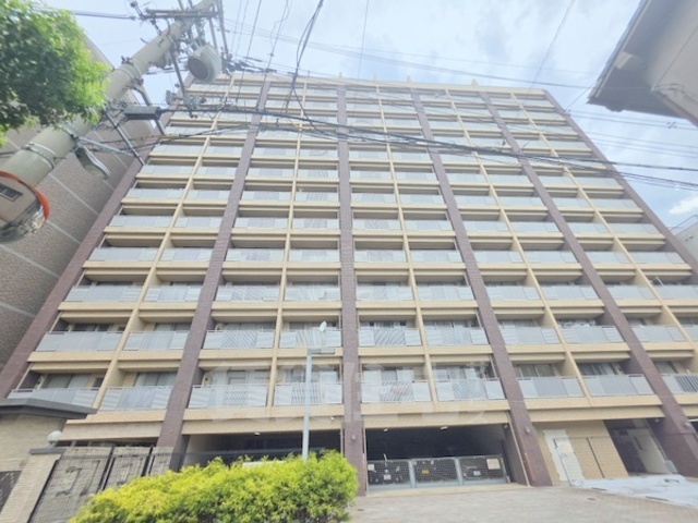 アーバンフラッツ西中島の外観写真