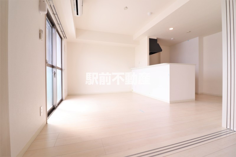 ＪＲ鹿児島本線 久留米駅 徒歩17分 10階建 築10年の居間写真