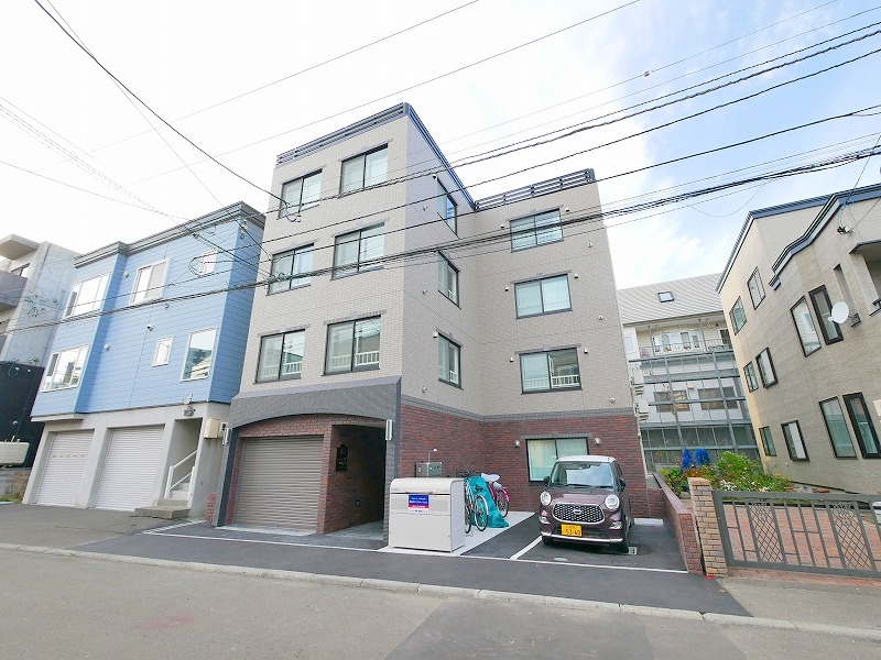 建物外観　地下東西線「南郷１８丁目」徒歩2分