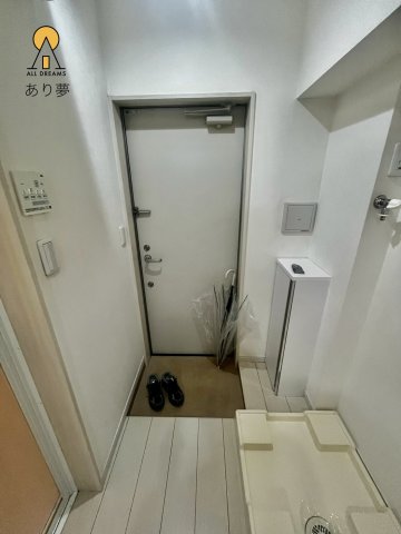 ロワール鶴見花月園前の玄関写真