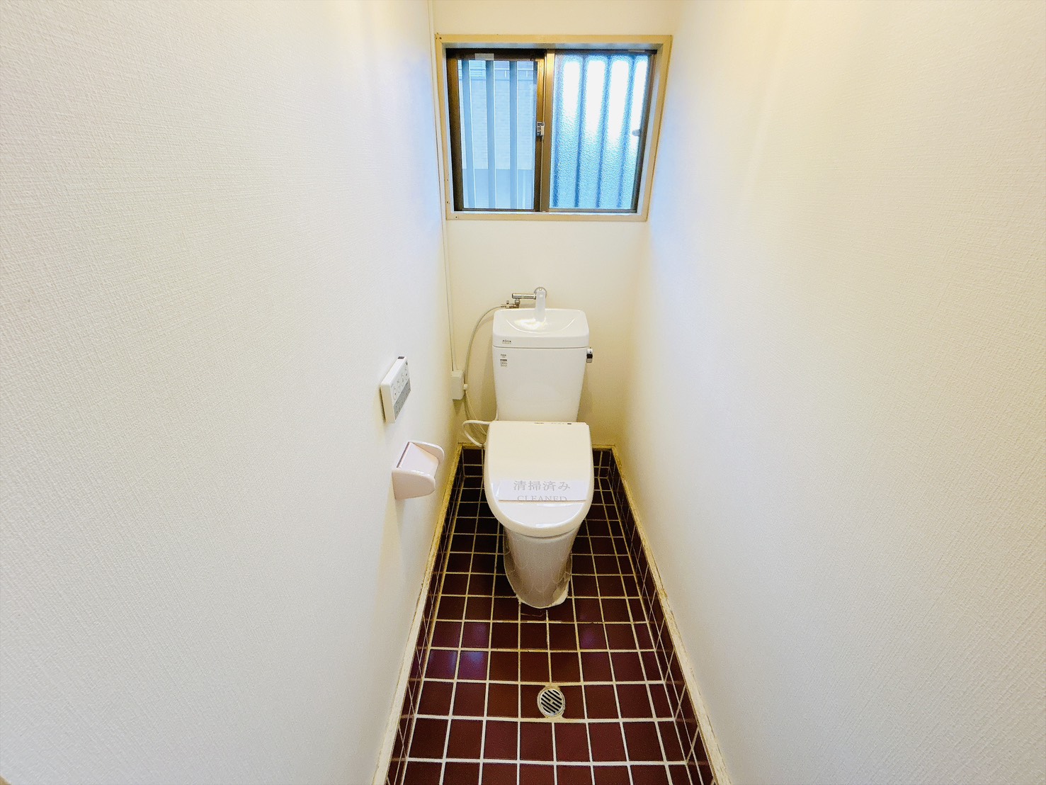 南海高野線 千早口駅 徒歩30分 2階建 築53年のトイレ写真