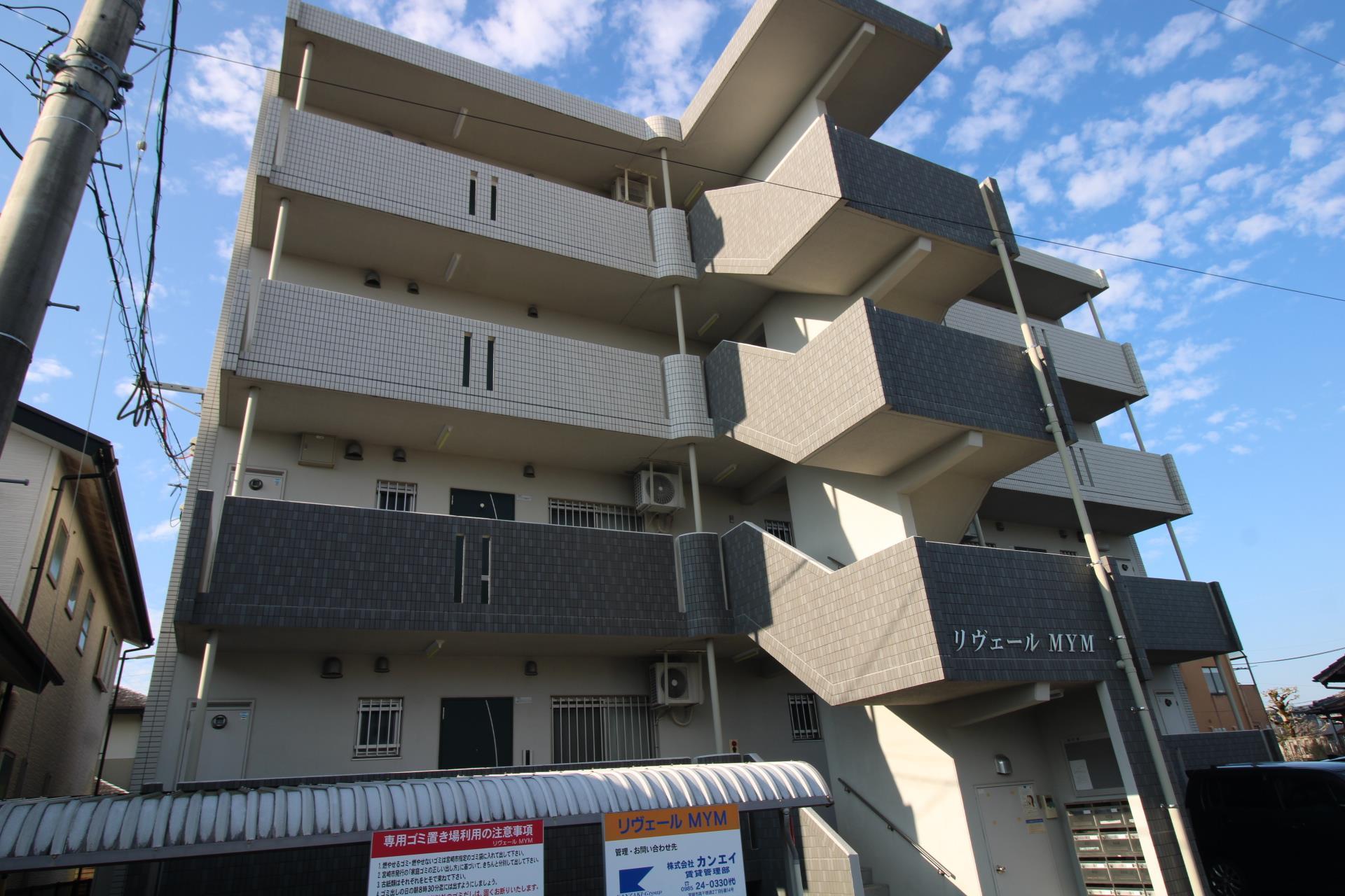 ＪＲ日豊本線 宮崎駅 バス乗車時間：4分 最寄りバス停で下車 徒歩5分 4階建 築14年の外観写真