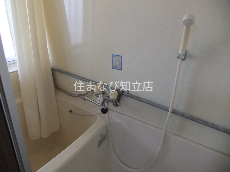 バス・シャワールーム　同型別部屋写真