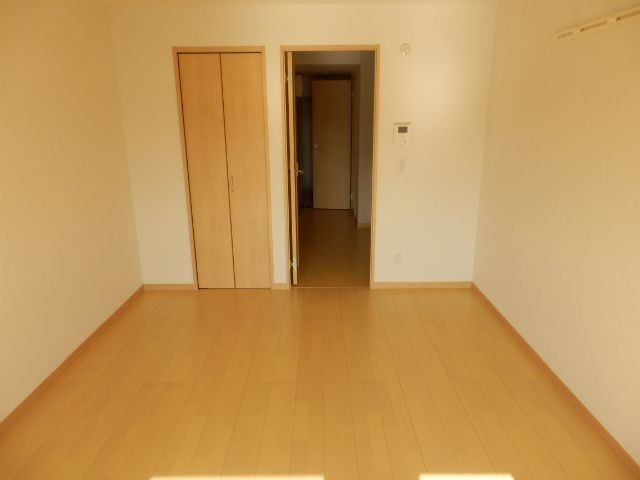 アルビータ・Lの居間写真