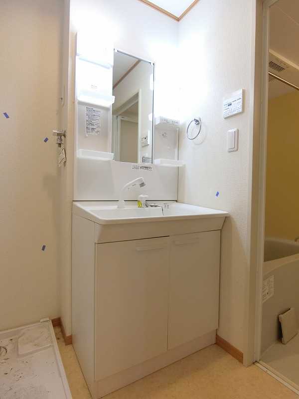 洗面設備　※同物件の別部屋の写真
