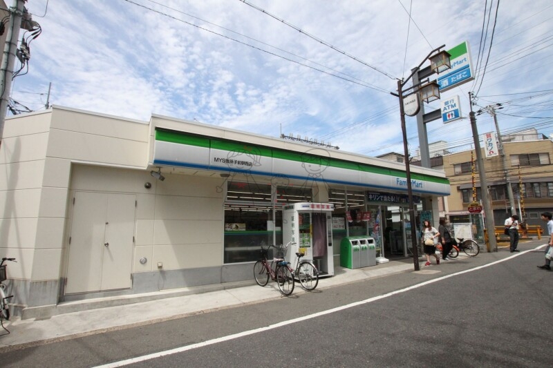 コンビニ　ファミリーマートMYS我孫子前駅西店（コンビニ）まで267m
