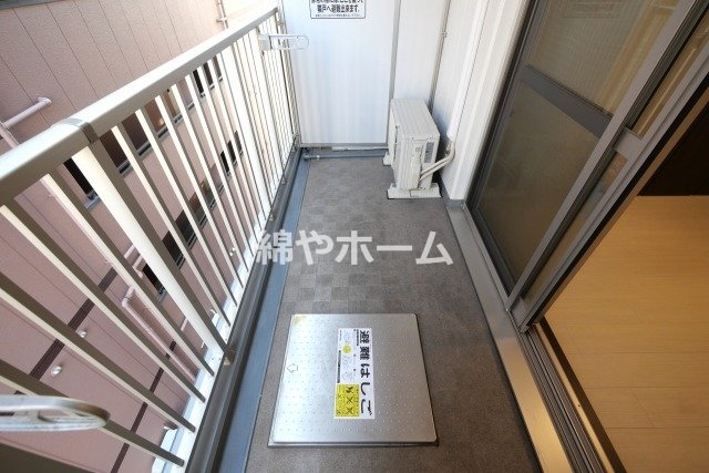 バルコニー　バルコニーがあります