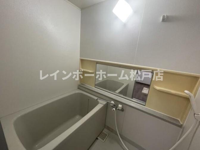 バス・シャワールーム　お風呂です