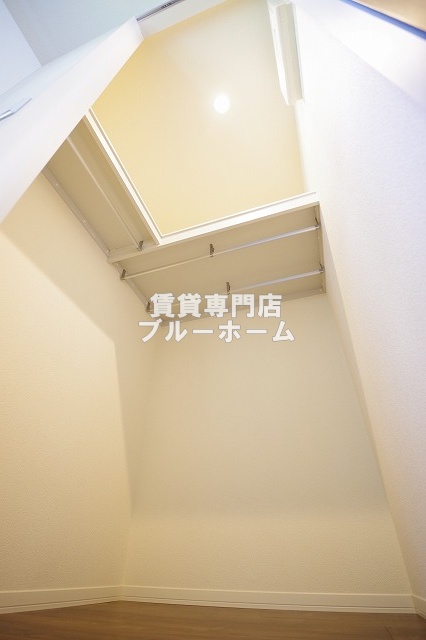 地下鉄四つ橋線 玉出駅 徒歩6分 3階建 築8年の内装写真
