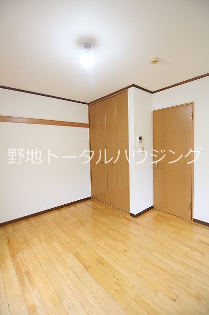 東急田園都市線 三軒茶屋駅 徒歩10分 2階建 築23年の内装写真