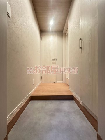 玄関　収納もある玄関です