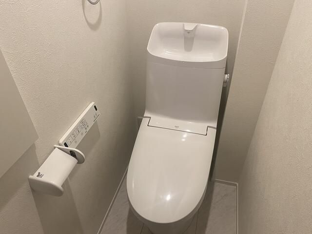 新宿区百人町3丁目 貸家のトイレ写真