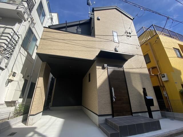 新宿区百人町3丁目 貸家の外観写真