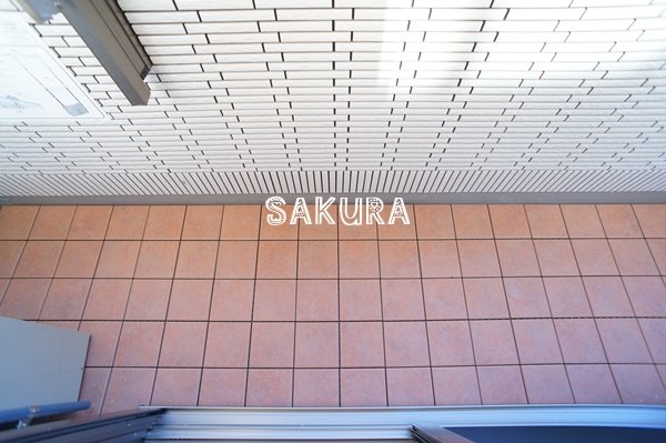 バルコニー　便利で嬉しいバルコニー付きです♪