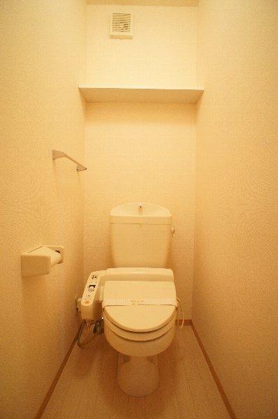 ＪＲ高崎線 高崎駅 徒歩27分 2階建 築20年のトイレ写真