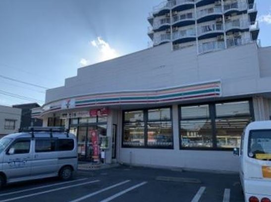 コンビニ　セブンイレブン　宇都宮さいわい店（コンビニ）まで407m