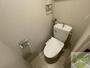 トイレ　こちらはトイレです。清潔感があり、安心して使用できます。