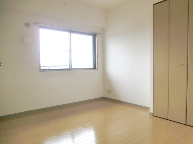 その他部屋・スペース　使いやすいフローリングのお部屋です♪