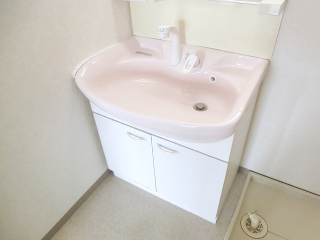 洗面設備　洗面台完備♪身だしなみチェックもばっちりですね!