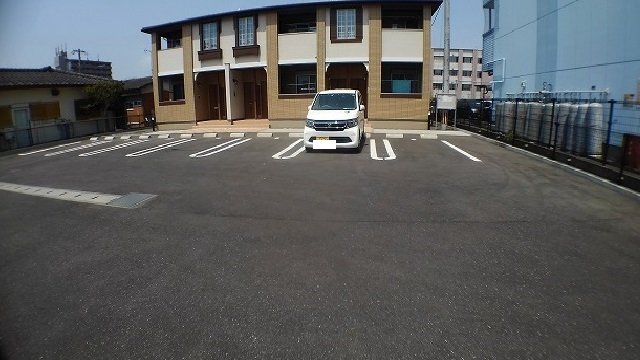 駐車場　駐車場があります