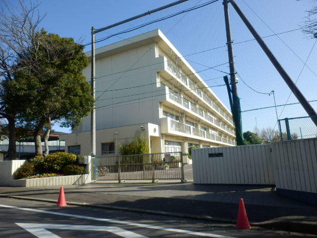 小学校　あざみ野第一小学校（小学校）まで737m
