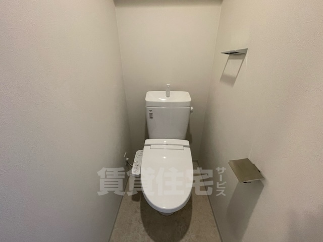名鉄名古屋本線 金山駅 徒歩4分 15階建 築4年のトイレ写真