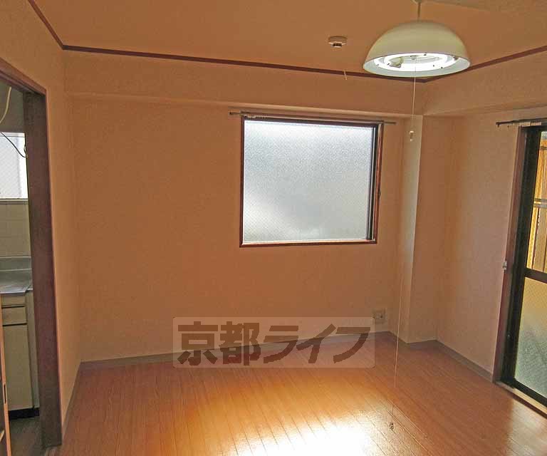 居室・リビング　とっても明るいお部屋ですよ