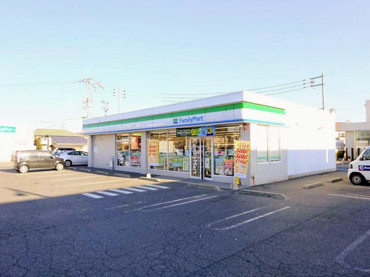 コンビニ　ファミリーマート玉島爪崎店（コンビニ）まで482m