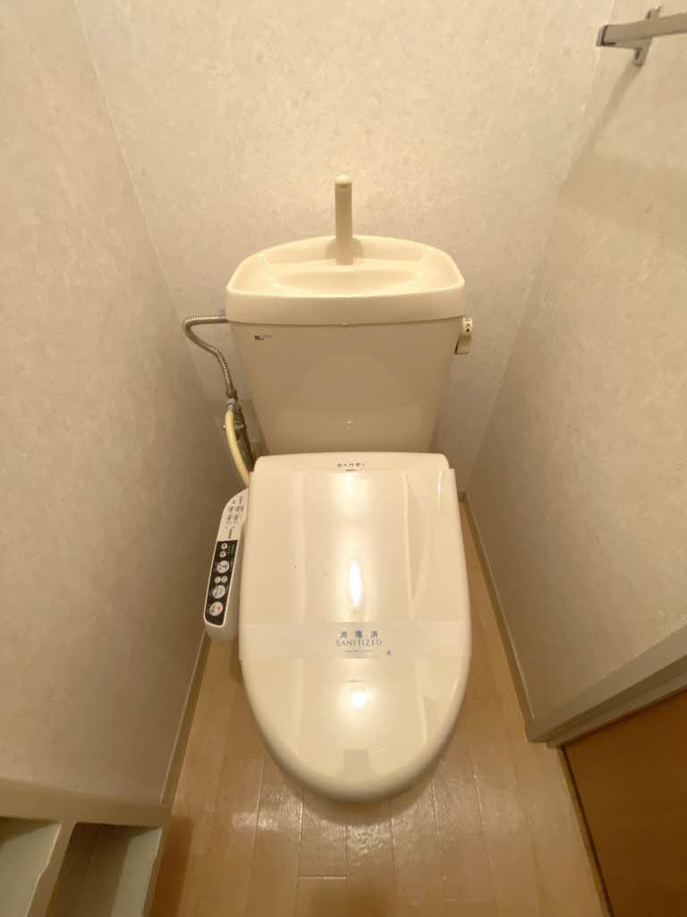 トイレ　トイレ
