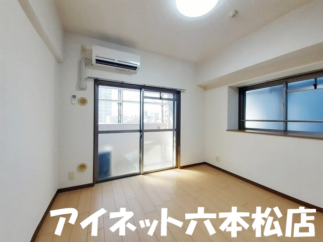 居室・リビング　家具の配置がしやすいお部屋です。