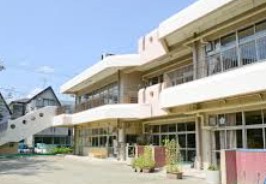 幼稚園・保育園　高島幼稚園（幼稚園・保育園）まで755m