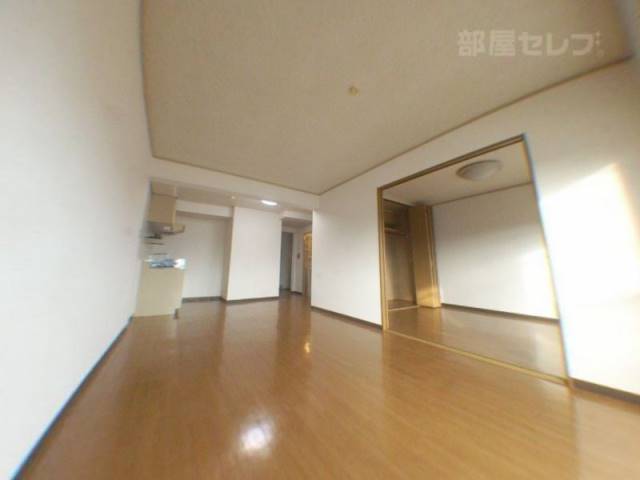 その他　広々としたダイニング