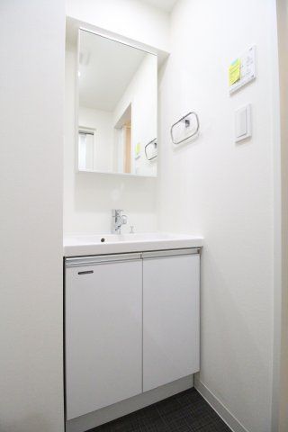 洗面設備　（別タイプ参考写真）ルネサンスコート駒込　北区中里1