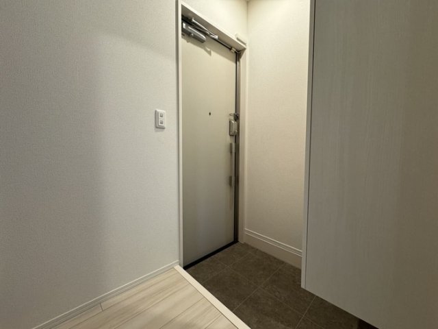 D-room昆陽北の玄関写真