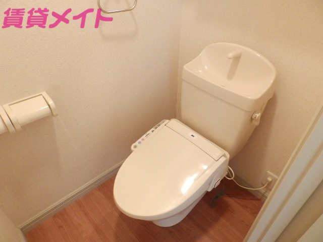 トイレ　同物件別室画像