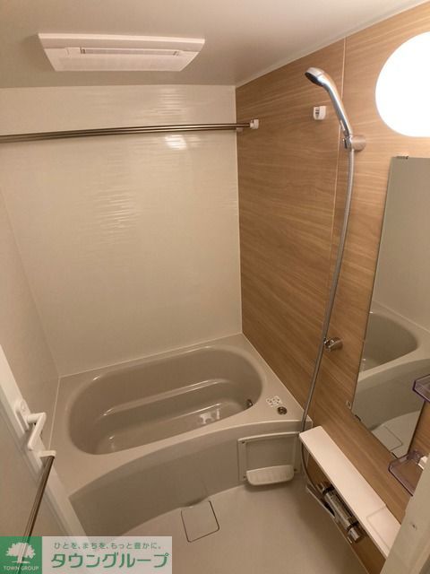 バス・シャワールーム　※写真は同タイプ住戸です。