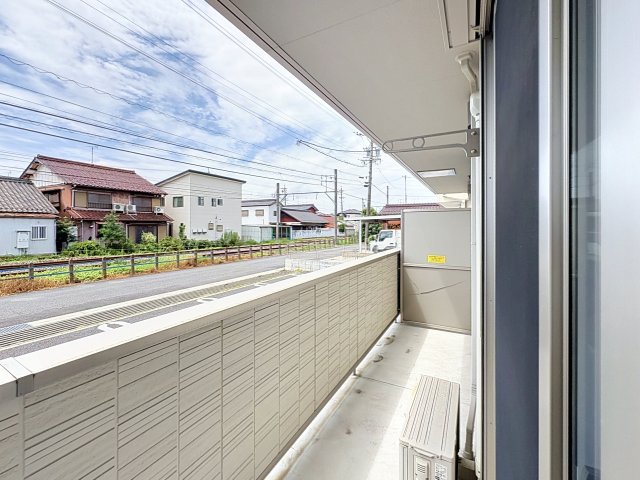 バルコニー　掲載写真は同型モデルを掲載しており実際のお部屋と仕様等が異な