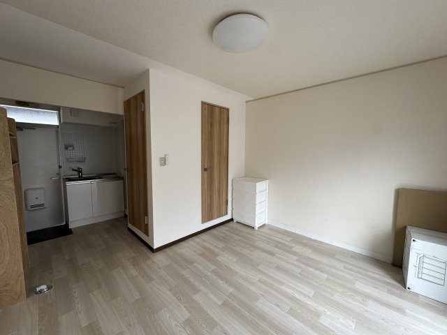 居室・リビング　※別部屋写真 こちらの間取りは他部屋と同じとなっております。