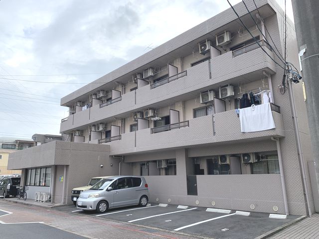 名古屋市天白区井口のマンションの建物外観