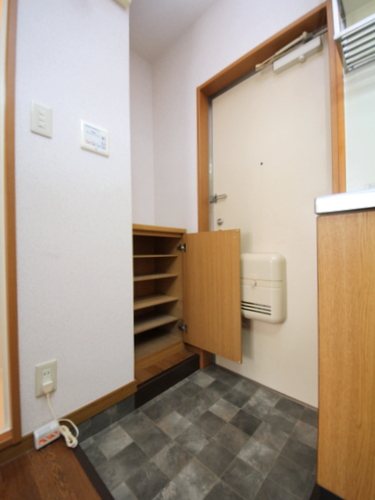 ＪＲ信越本線 今井駅 徒歩18分 2階建 築26年の玄関写真