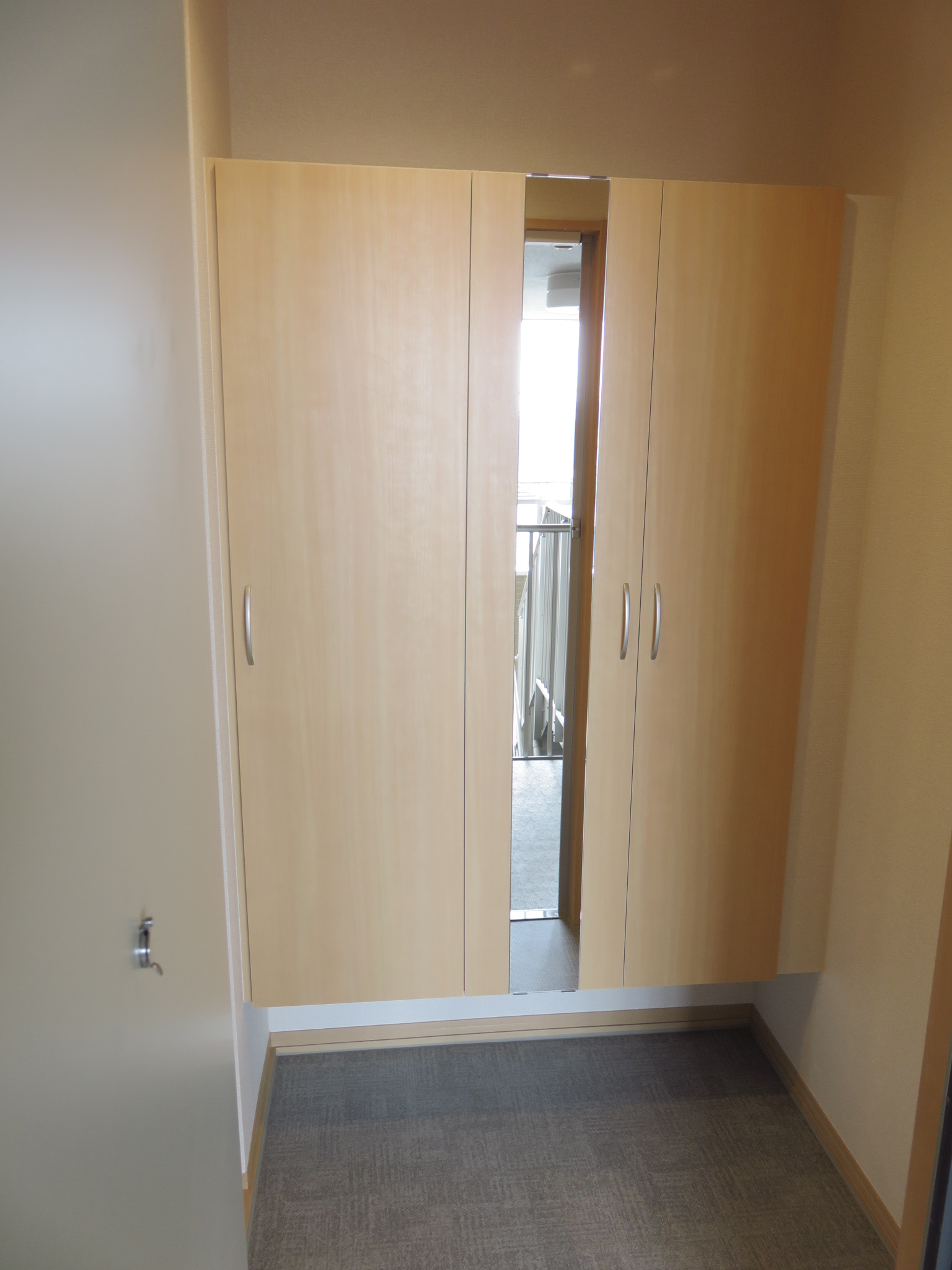 玄関　シューズボックス