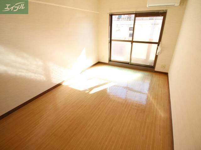 居室・リビング　居室