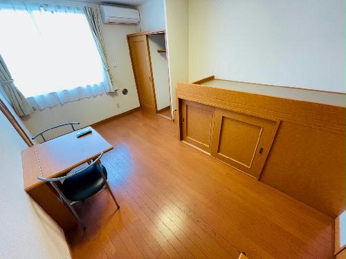 居室・リビング　TVのサイズはお部屋によって異なります。