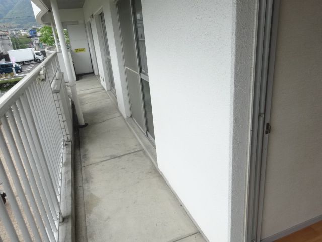 【京都市西京区大枝中山町のマンションのバルコニー】