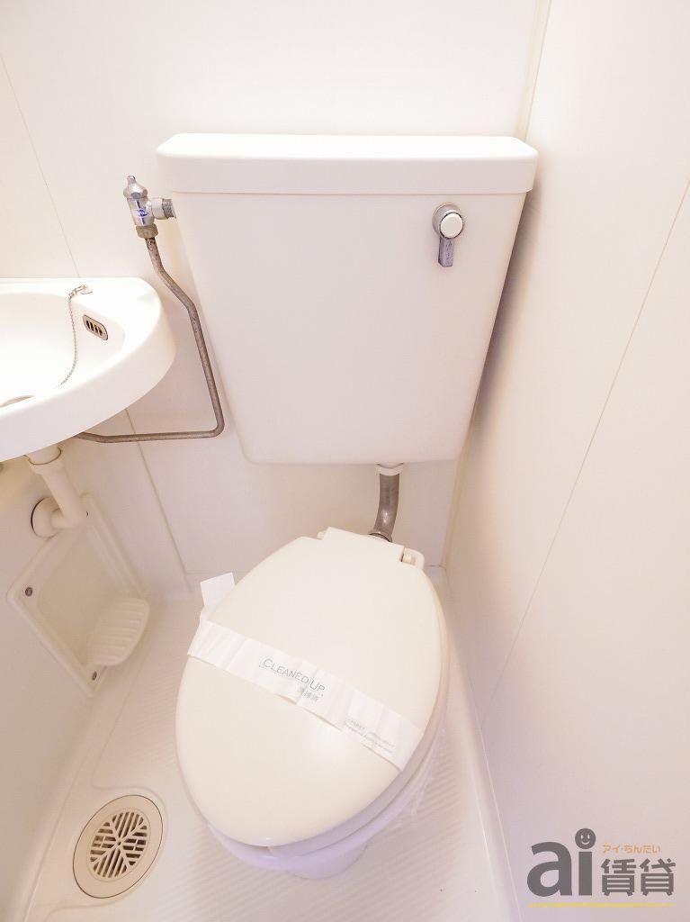 トイレ　※同仕様写真です