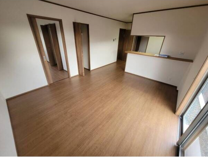 居室・リビング　駐車場2台無料、宅配ボックス完備