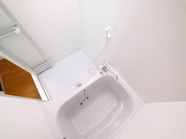 バス・シャワールーム　お風呂で日々の疲れを落としましょう