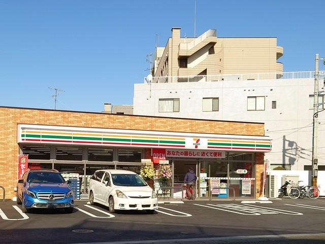 【世田谷区中町のマンションのコンビニ】