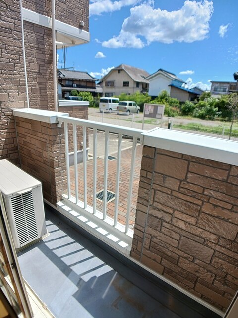 バルコニー　バルコニーがあります