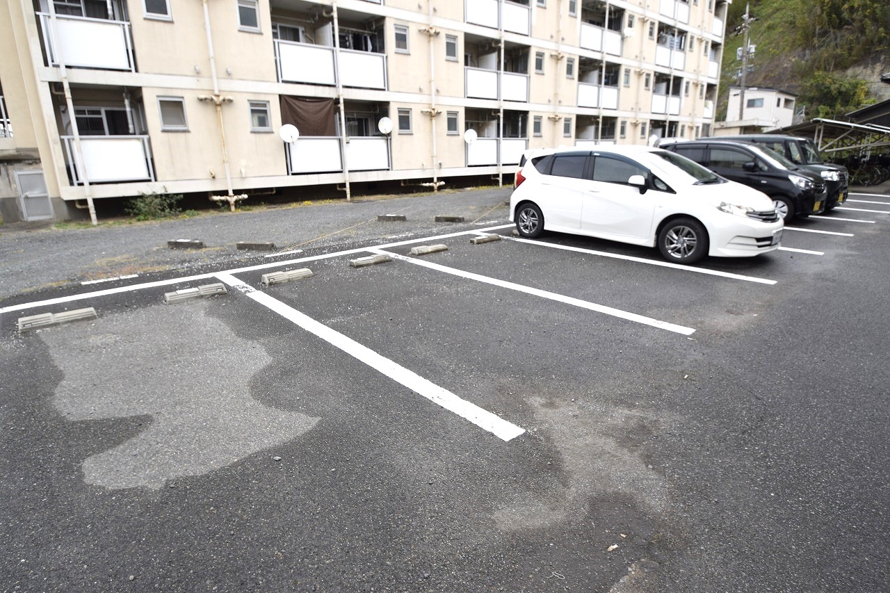 【ビレッジハウス水島の駐車場】